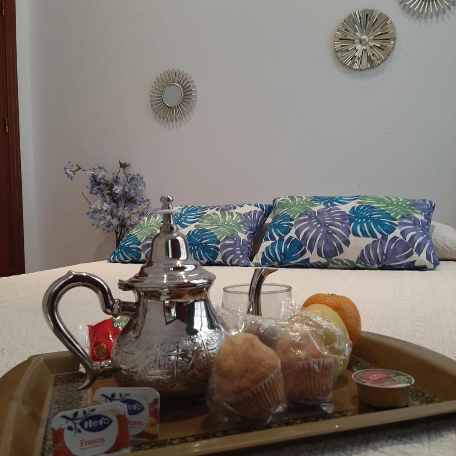 Apartamento Mon Cheri Malaga Bagian luar foto