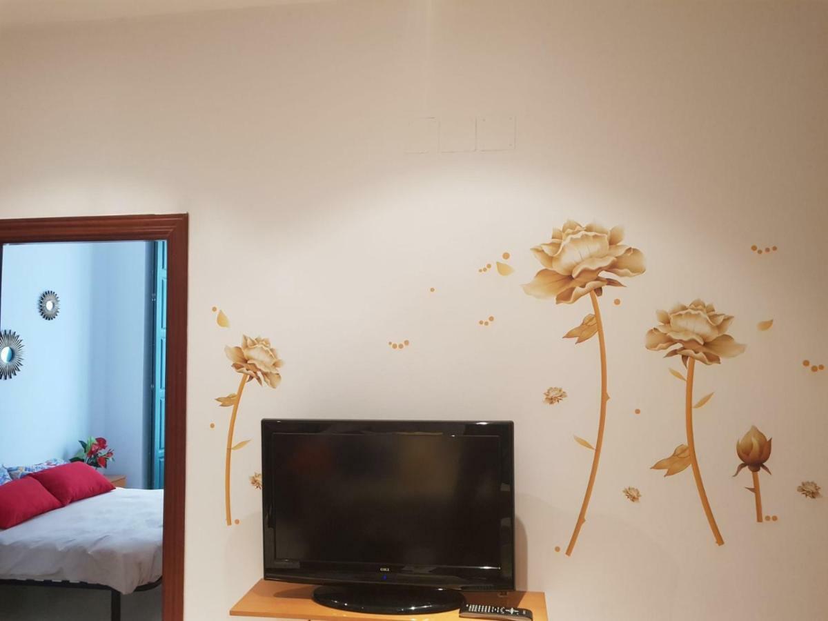 Apartamento Mon Cheri Malaga Bagian luar foto